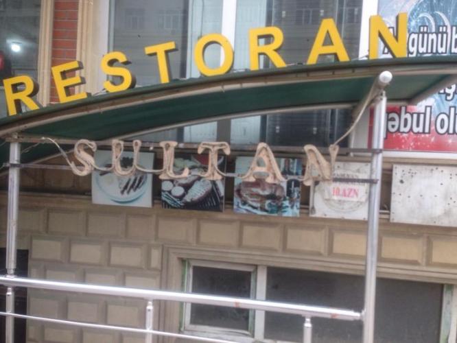 [b]Azərbaycanda iki polis bıçaqlandı: Saxlanılanlar var - YENİLƏNİB[/b]