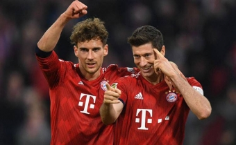 “Bavariya” darmadağına, “Auqsburq” sensasiyaya imza atdı