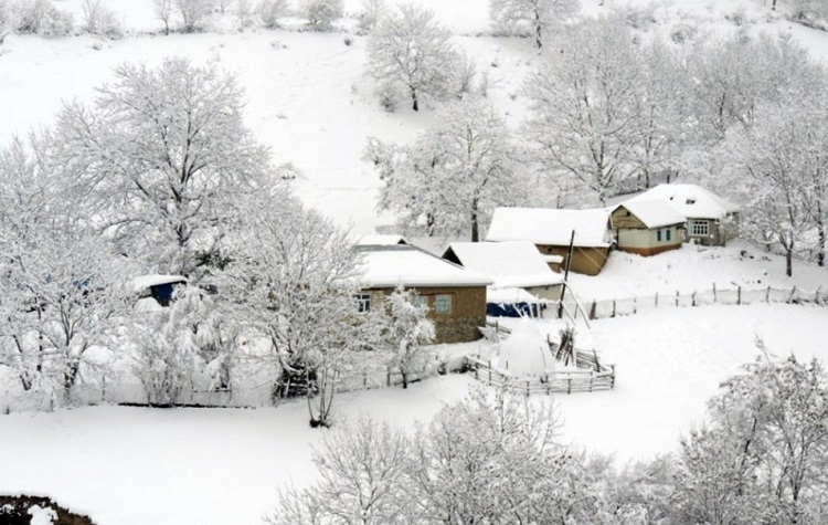 [b]Şimal rayonlarda temperatur mənfi 8 dərəcəyə düşüb - FOTO[/b]