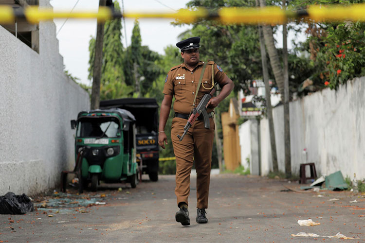 Şri-Lankada saxlanılmış 3 şübhəlidə 1 kiloqram partlayıcı tapıldı
