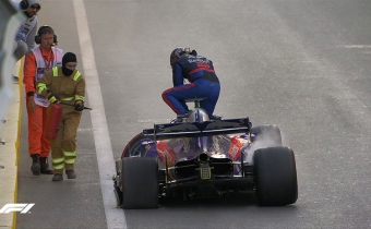 <b><span style="color:red;">“Formula-1”:  Start xəttinə gecikən pilot qəza keçirdi, çıxışını başa vurdu - <span style="color:red;">YENİLƏNİB </b>