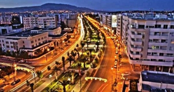 <b>Bu ölkədə yüzlərlə həkim istefa verib – <span style="color:red;">SƏBƏB bəlli oldu </b>