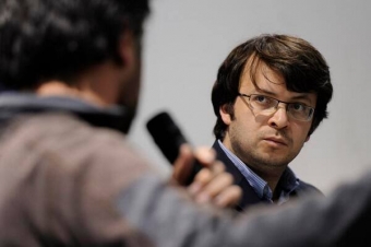 <b>Emin Milli "Meydan TV"-dən getdi:  <span style="color:red;">“Əlvida !” </b>