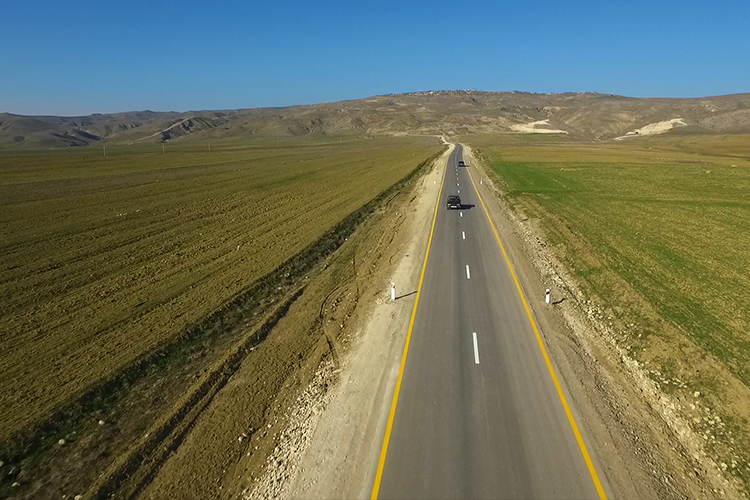 “Azərbaycanda son 15 ildə 15 min kilometr yol çəkilib” - <span style="color:red;">Dövlət başçısı