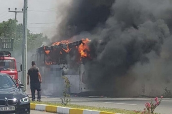 Türkiyədə sərnişin avtobusu yandı: ölənlər var