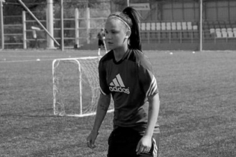 Futbolçu yuxuda öldü