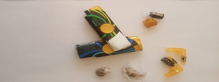 Həbsdəki oğluna alışqanda heroin keçirmək istəyən ata özünü "YANDIRDI"