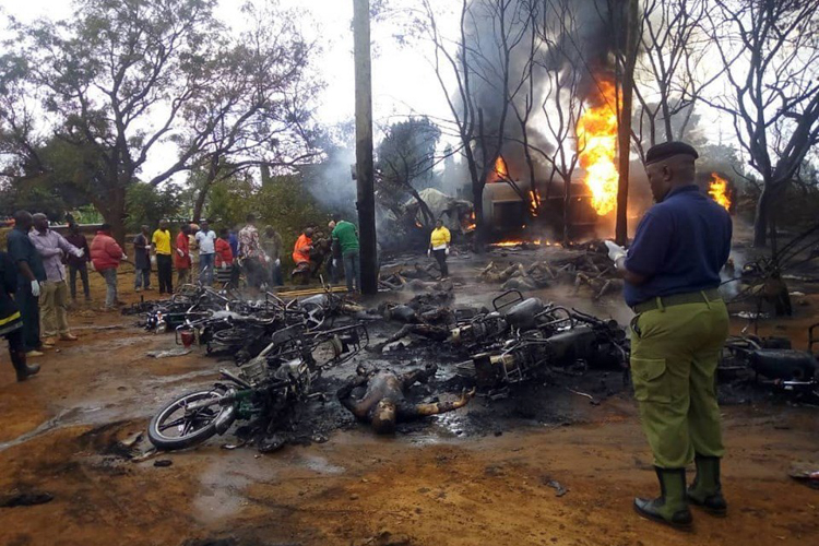 Tanzaniyada FACİƏ: 57 nəfər diri-diri yandı - FOTO