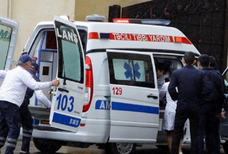 Azərbaycanda bədbəxt hadisə: qapı körpənin üstünə aşdı