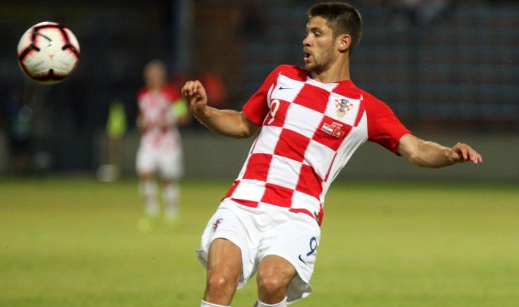 Millimizin rəqibi Bakıya itki ilə gələcək