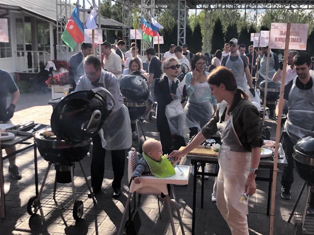 Rusiyanın Azərbaycanlı Gənclər Birliyi Moskvada "Barbekyu festivali" keçirib