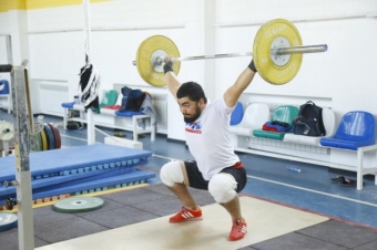 Ağır atletika üzrə millimiz dünya çempionatına Lahıcda hazırlaşır