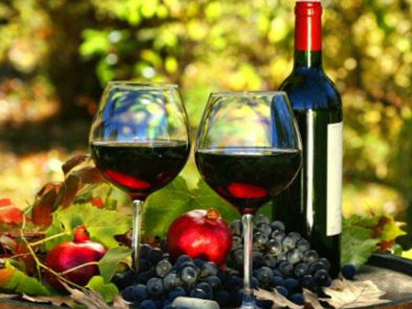 Azərbaycanda şərab alkoqollu içki sayılmaya bilər - <span style="color:red;">TƏKLİF