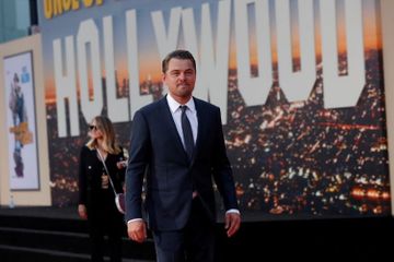 Leonardo DiKaprio Amazon meşələrinin yandırılmasını maliyyələşdirməkdə günahlandırılır