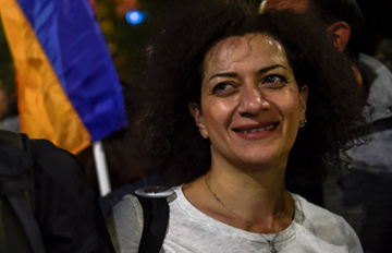 Anna Akopyan yenə bilmədiyi mövzudan danışdı - TƏHLİL