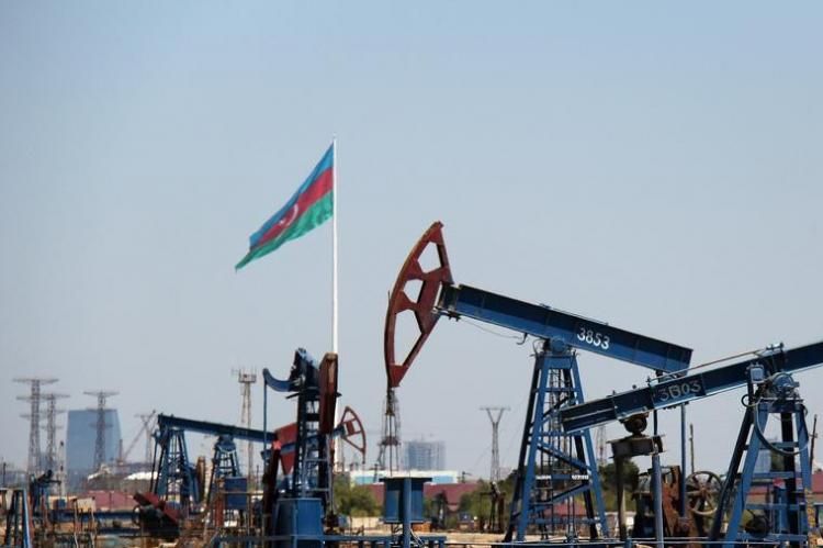 Azərbaycan gündəlik neft hasilatını yenidən azaldacaq