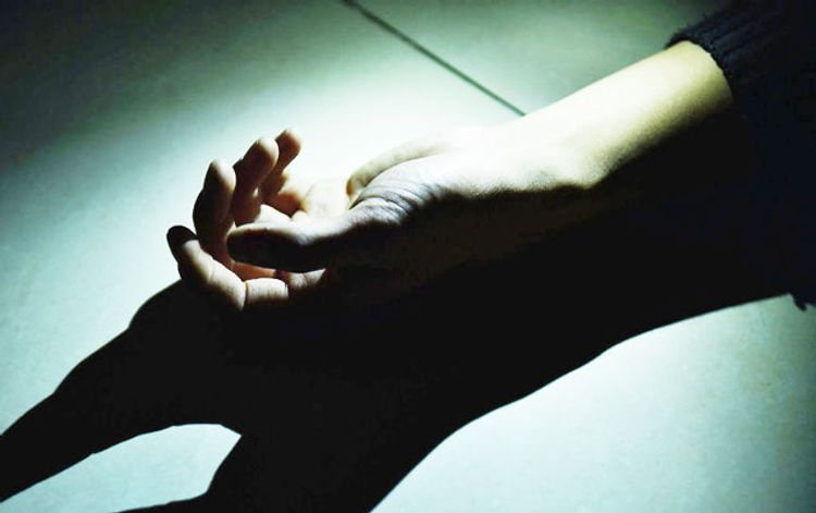 Bakıda DƏHŞƏT: avtomobilin banından qadın meyiti çıxdı