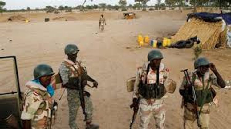 Nigeriyada hərbi düşərgəyə hücum: 60 ölüb