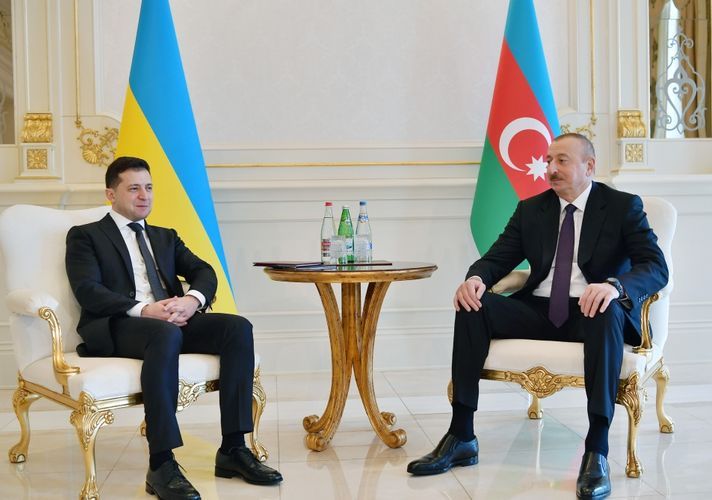 İlham Əliyev və Ukrayna Prezidenti təkbətək görüşüb - YENİLƏNİB