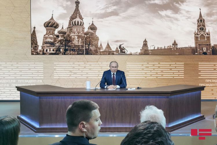 Putin: "Leninin cəsədinə toxunmaq lazım deyil"