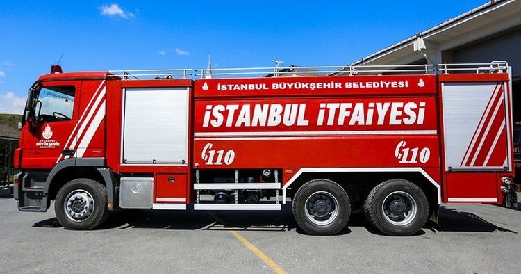 Azərbaycanlı qadın İstanbulda yanğın zamanı tüstüdən boğuldu 