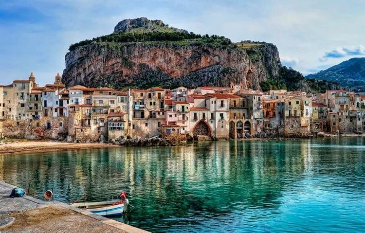 Mafiya, qan davaları, tərk edilən evlər və “turist tələsi” - TAMAŞA DÜNYA
