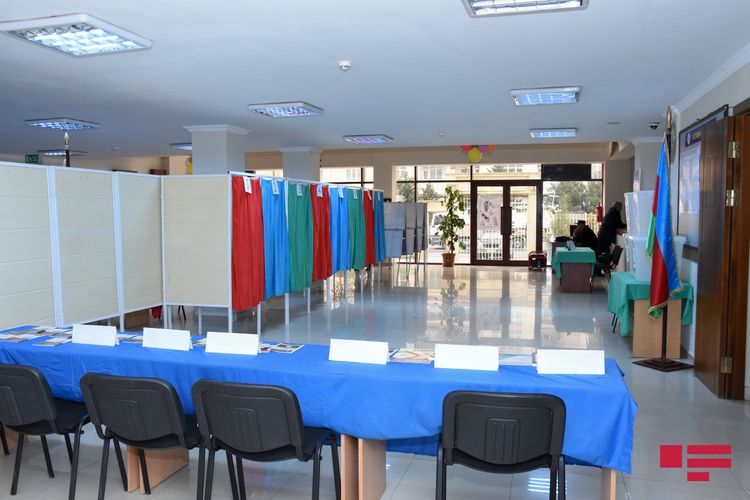 Azərbaycanda bələdiyyə seçkilərində səsvermə başlayıb