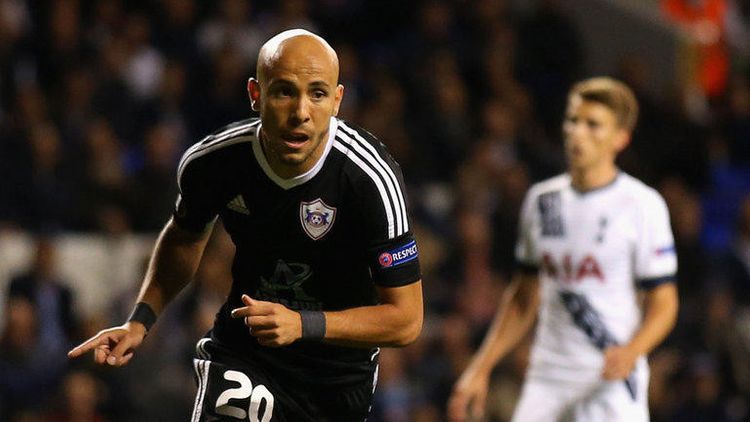 Millinin futbolçusu "Qarabağ"dan getdi