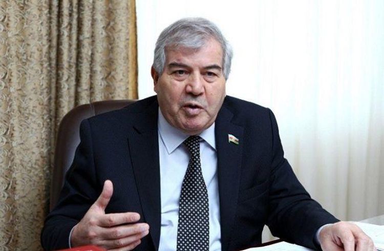 Sabir Rüstəmxanlı deputatlığa namizədliyini irəli sürdü