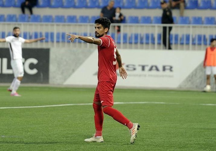 “Bakıda yoğurt istədim, südlü qaymaq verdilər” - Əcnəbi futbolçu