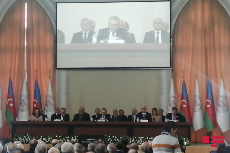 AMEA-da iclas başladı - Nazirlər də iştirak edir
