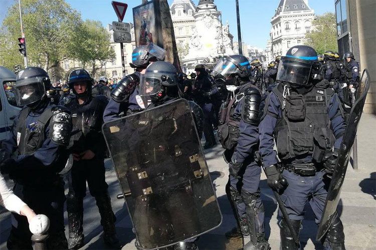 Parisdə keçirilən nümayişlər zamanı 6 nəfər saxlanılıb