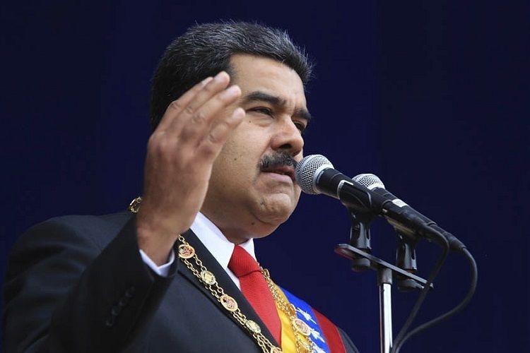 Nikolas Maduro Kolumbiya prezidentini Venesuelanın düşməni adlandırıb