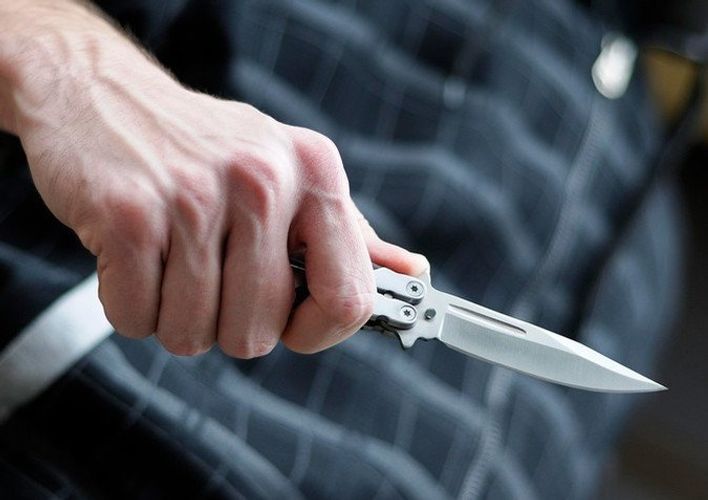 Bakıda hava limanının əməkdaşı bıçaqlandı