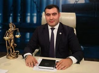 Tanınmış vəkil deputatlığa namizədliyini irəli sürdü