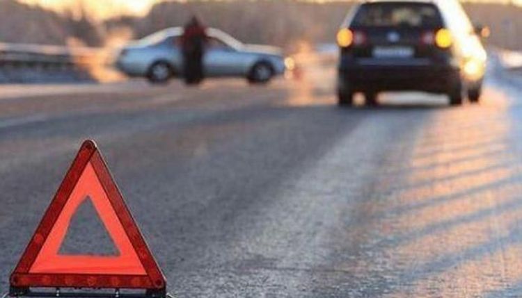 Gəncədə yol qəzasında 2 nəfər yaralanıb