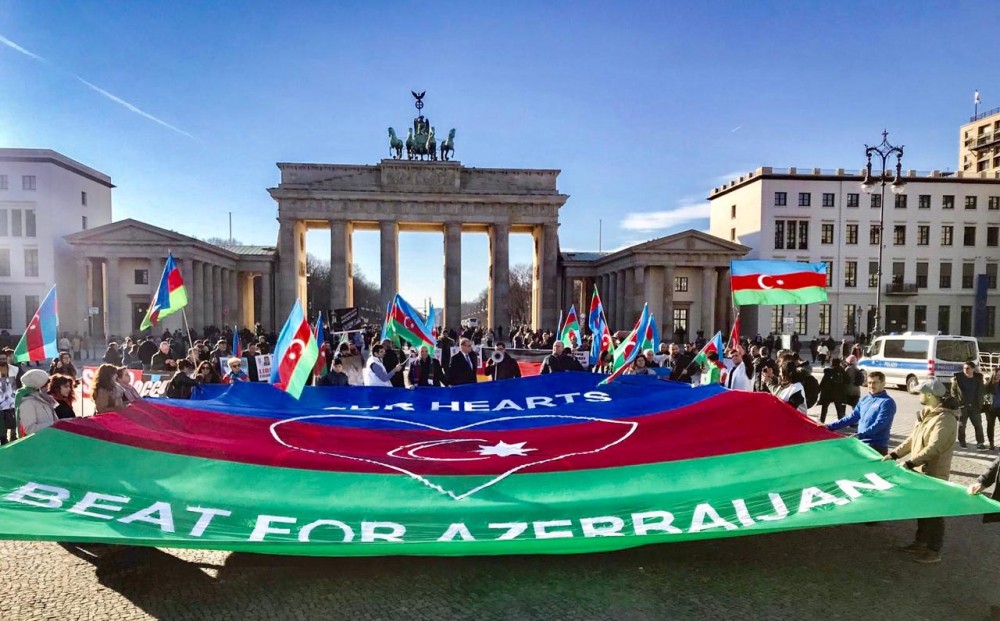 Berlində “Xocalıya ədalət!” aksiyası keçirilib - FOTO