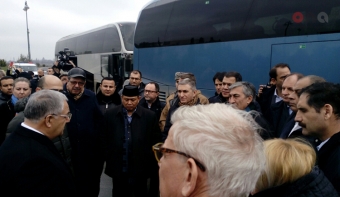 Diplomatların cəbhə bölgəsinə səfəri başladı