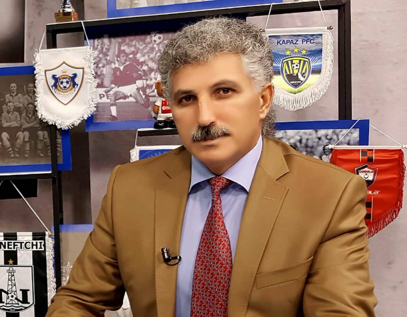 <span style="color:red;">Tahir Süleymanov : “100 minlik futbolçuları 300-500 minə klublara sırıyırdılar, indi isə...”