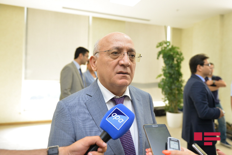 Bu komitə sədri də Əli Əhmədovun orduya dəstək aksiyasına qoşuldu