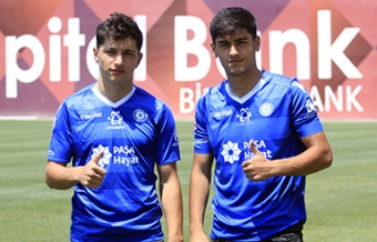 “Sumqayıt” bu futbolçularla 3 illik müqavilə imzaladı