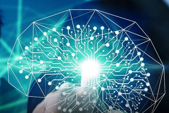 İnsan beyni üçün neyron implantı təqdim edildi - VİDEO