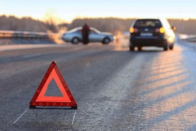 Maşın vuran qadın ağır xəsarət aldı