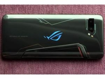 Ən güclü smartfon təqdim edildi: <span style="color:red;">6000 milliamper/saat tutumlu 