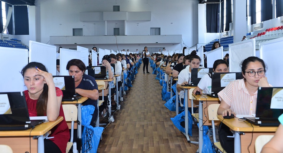 İmtahanın son günündə maksimum iki bal - <span style="color:red;">ADLAR