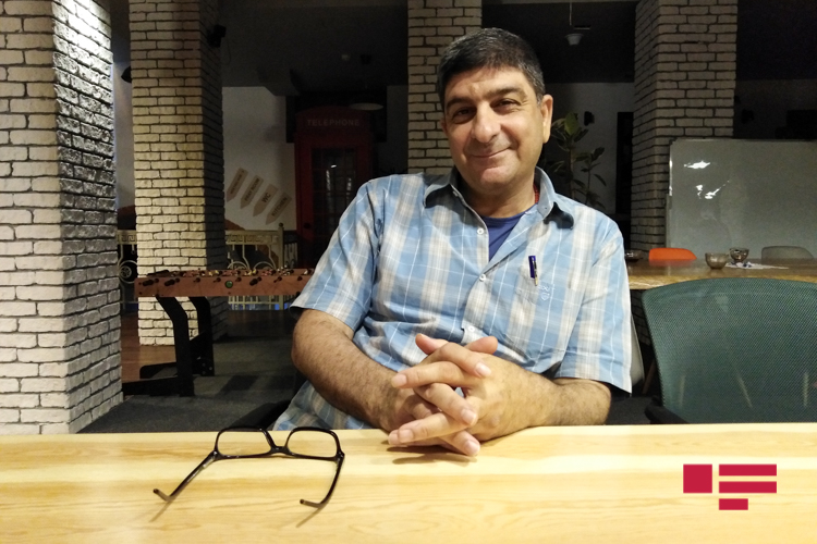 İranlı yazıçı: "Senzorların məqsədi cəmiyyəti sağlam saxlamaqdır" - MÜSAHİBƏ