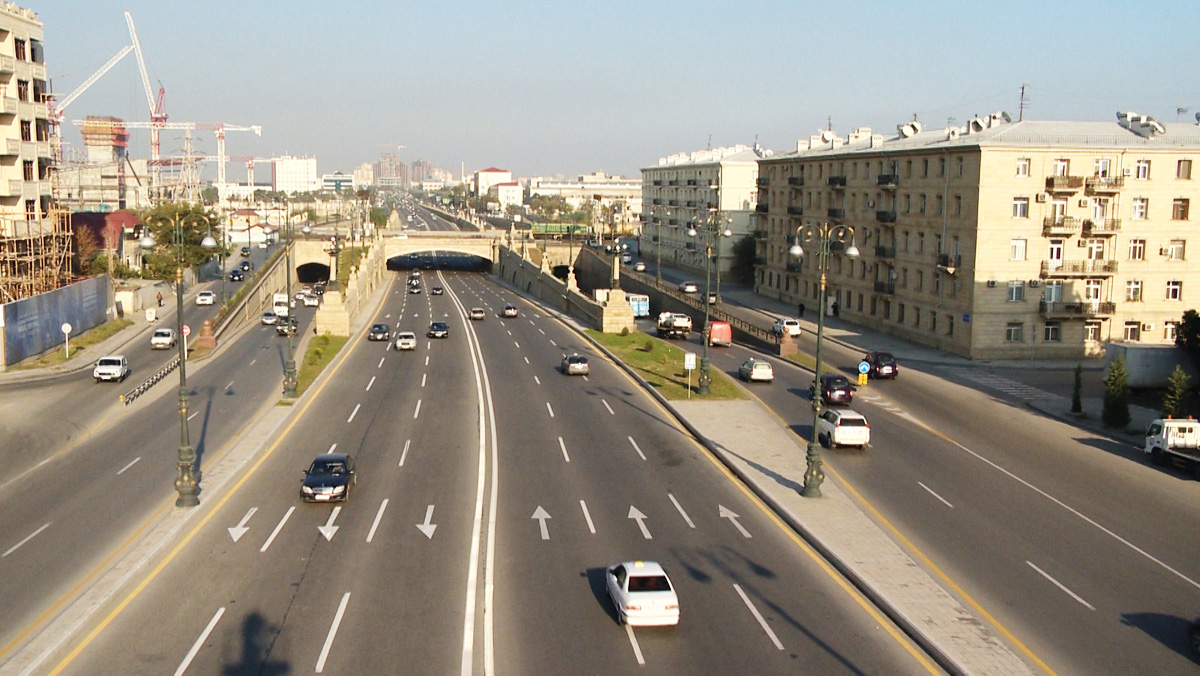 Sərnişinlər ən çox hansı nəqliyyat növündən istifadə edir?