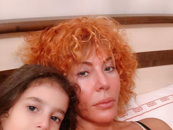 <b>Brilliant Dadaşova <span style="color:red;">TANINMAZ HALDA  - Tənqid etdilər</b>