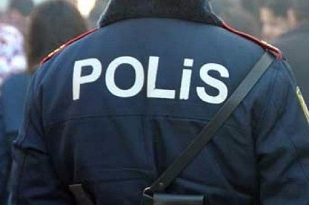 Bərdədə polis əməkdaşı güllə yarası alıb