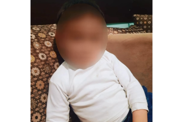 Azərbaycanda qadın uşağını baxıcıya verdi, aradan çıxdı -<span style="color:red;"> VİDEO
